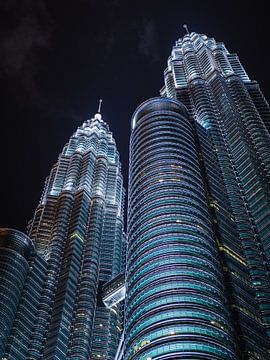 Petronas Towers in Kuala Lumpur bei Nacht