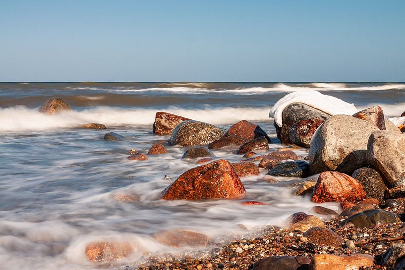 The Baltic Sea coast near Kühlungsborn in winter by Rico Ködder