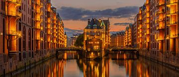 Panorama van de Speicherstadt, Hamburg van Henk Meijer Photography