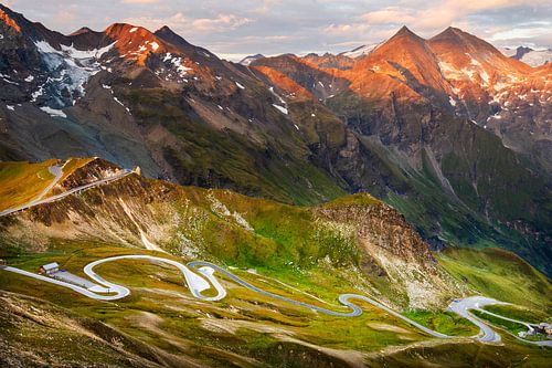 Sunrise over the mountains of Hohe Tauern National Park in Austria