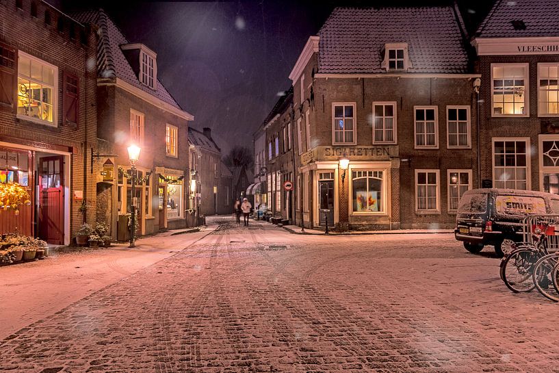 Evening photo of the fish market in Heusden in the snow by Tonny Verhulst