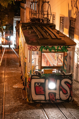 De tram van Lissabon in kleur