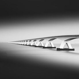 Zeelandbrug in lange sluitertijd en zwart/wit van Annemarie Mastenbroek