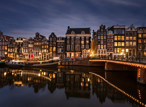 Amsterdam Singel bei Nacht von Oscar Karels
