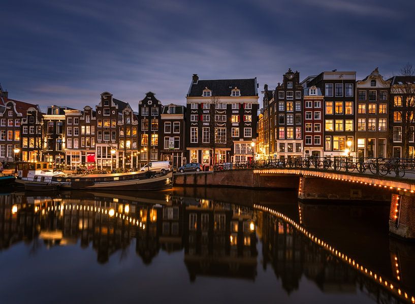 Amsterdam Singel by Night by Oscar Karels