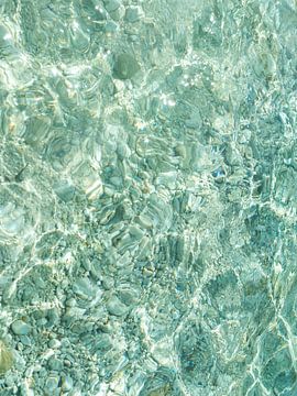 Kristalheldere waterreflectie - Turquoise Ocean Photography Art Print van Dagmar Pels