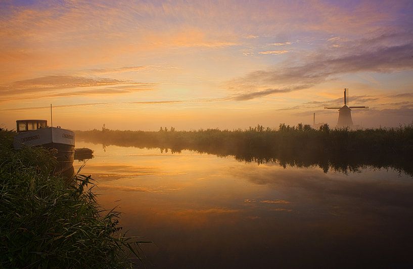 De Kaagmolen en de Albatros bij zonsopkomst van peterheinspictures