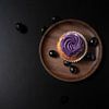 Photographie d'ambiance impression cupcake violet avec fruits sur sonja koning
