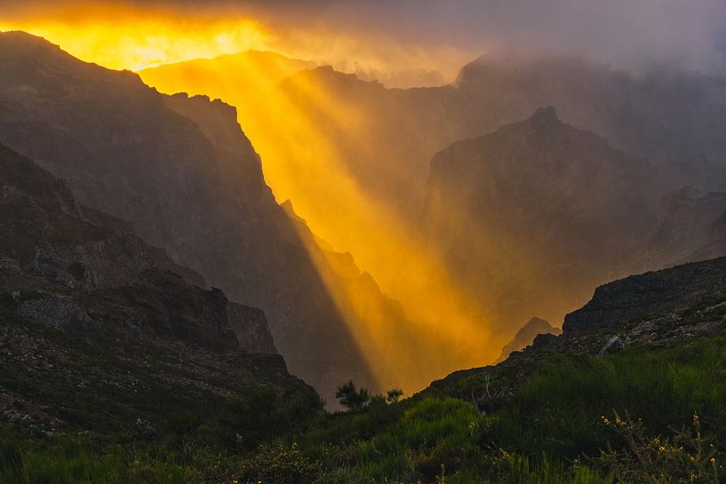 Pico do Arieiro III von Anneke Hooijer