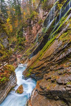 Le Wimbachklamm en automne, Ramsau bei Berchtesgaden, Allemagne