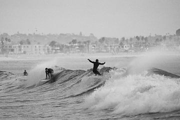 Surfers, Pacific Beach, San Diego, Californië van Siem Clerx