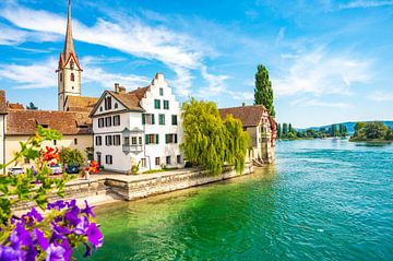 Stein am Rhein im Sommer am Ufer des Rheins von Sjoerd van der Wal Fotografie