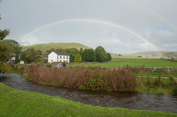 Regenbogen über Malham von Richard Wareham