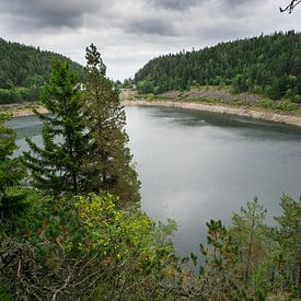 Frankrijk - Zwart meer, Lac Noir bij route de cretes beroemde bergen van adventure-photos