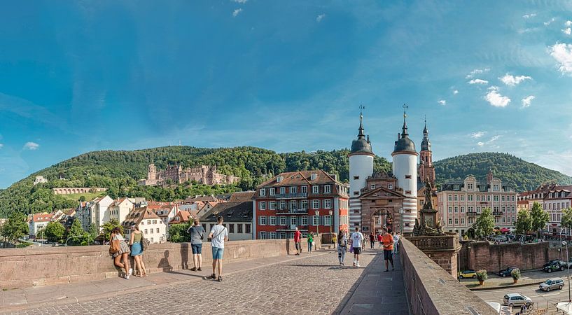 Die Alte Brücke avec le Stadttor au-dessus de la rivière Neckar, Heidelberg, Baden-Württemberg, Alle par Rene van der Meer