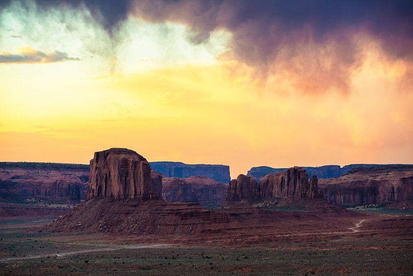 American West - Magnificent Monument Valley von Philippe HUGONNARD