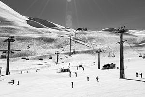 Piste de ski au soleil