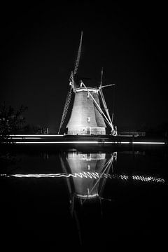 Verlichte molen bij Kinderdijk van Gert-Jan de Wit