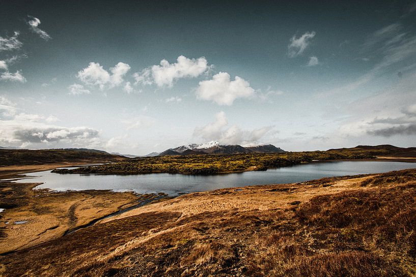Vast landscape with mountains and snow in Iceland by Holly Klein Oonk