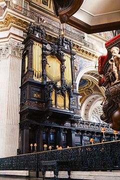 St Pauls kathedraal interieur van Luis Emilio Villegas Amador