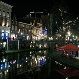 Oude gracht Utrecht bij nacht van David Klumperman