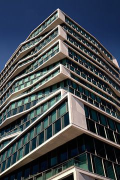 BERLIJN BHW-Hochhaus glazen gevel - stroomtoren van Bernd Hoyen