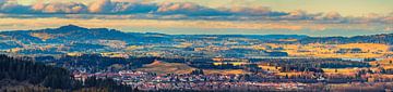 Panorama des Ostallgäus, Bayern, Deutschland von Henk Meijer Photography