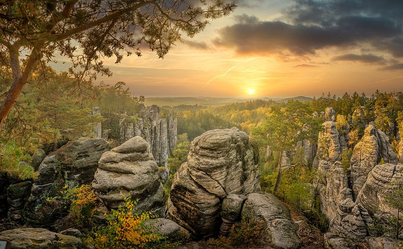 The prehistoric skyscrapers of Český ráj by Dennis Donders