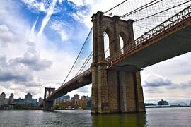 Brooklyn bridge, New York by Bert Broer