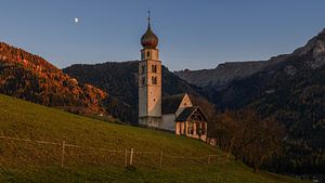 Zwischen Tag und Nacht - Chiesa di San Valentino - Dolomiten