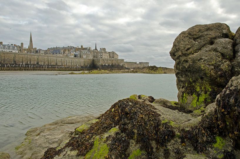 Granite bastion Saint Malo by Remco Swiers