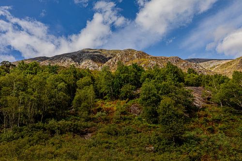 De magnifieke bergen van de Schotse Hooglanden