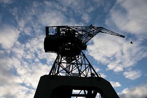 Le port de Gdansk en Pologne avec les célèbres grues