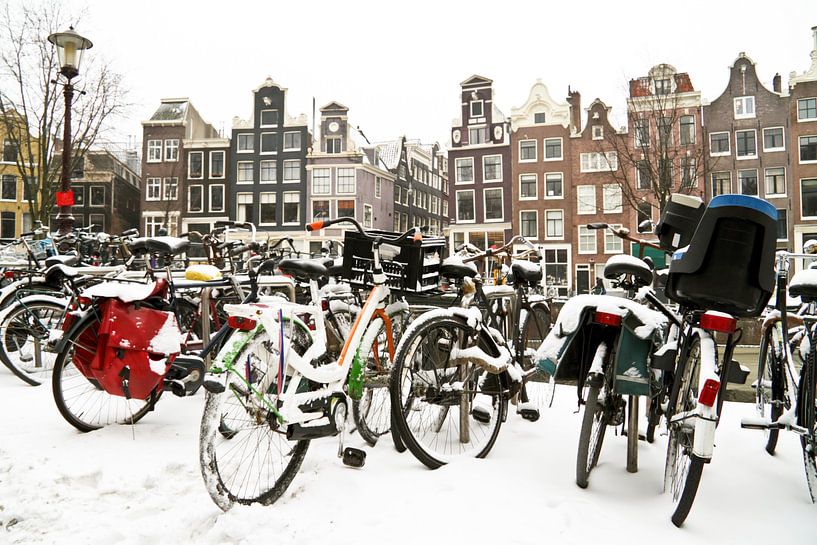 Winter on the Amsterdam canals by Eye on You