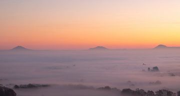 Islands in the fog: Hohenstaufen, Rechberg, Stuifen
