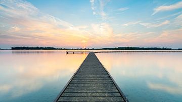 Sunset at the Veerse Meer near Wolphaartsdijk by Jan Poppe