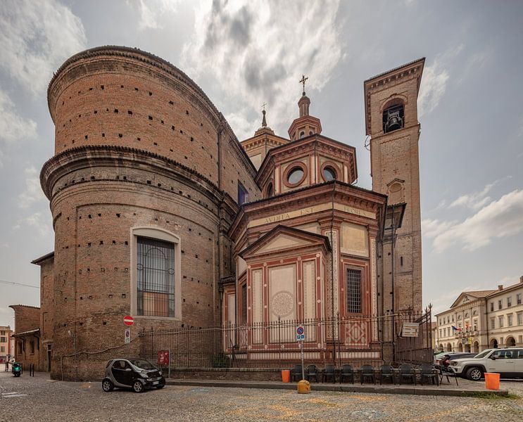 Duomo di Voghera, Piémont, Italie par Joost Adriaanse
