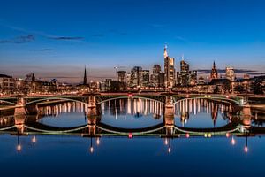 Frankfurt nach Sonnenuntergang