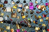 Sloten als kracht aan een slotjesbrug in Parijs van Aart Advocaat Fotografie - Imageplein.nl thumbnail