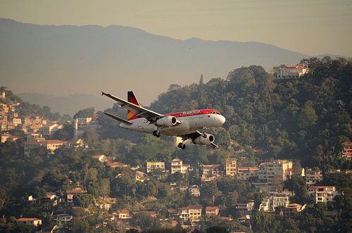 Vliegtuig Avianca boven Rio de Janeiro