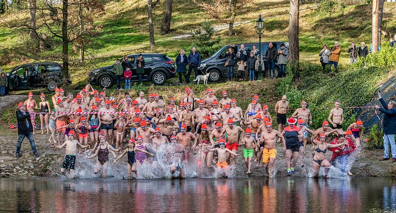 Nieuwjaarsduik 2018 in Brunssum van John Kreukniet