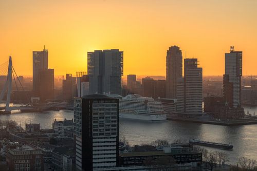 SUNRISE ROTTERDAM