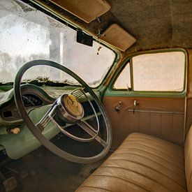 vintage retro auto interieur urbex urban exploring ford consul van sam vanneste