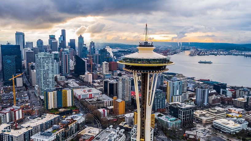 Seattle by Hello Pompoyo