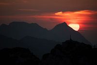 Sunrise behind the Hochstaufen