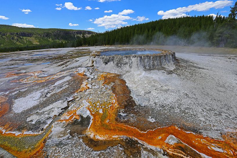 Punch Bowl Spring im Yellowstone von Antwan Janssen