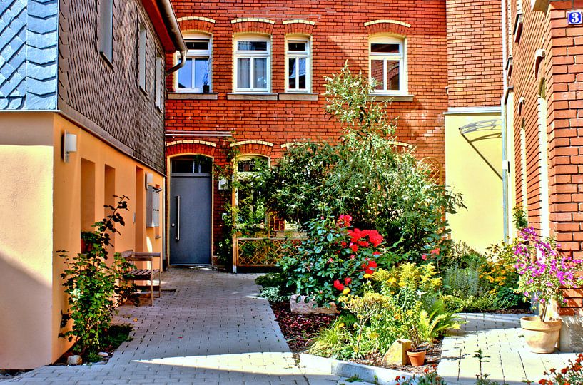 Old town flair  by Karl-Heinz Lüpke