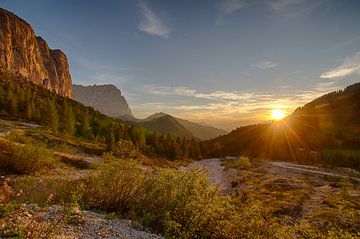 Zonsondergang in Val Gardena van Bas Oosterom