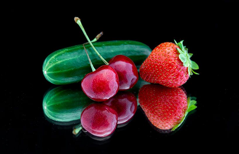 Fresh Fruit by Jack van der Spoel