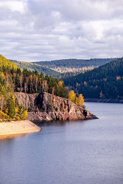 Herfstwandeling rond de Ohratal dam bij Luisenthal - Thüringer Woud van Oliver Hlavaty